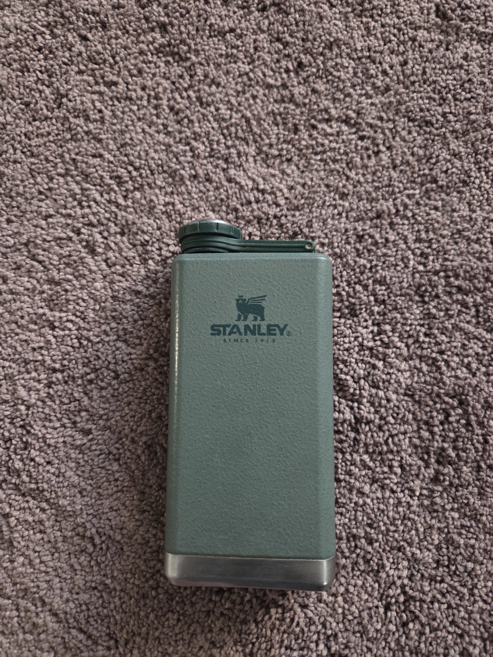 Stanley Green Insulated Flask - Portable Water Bottle